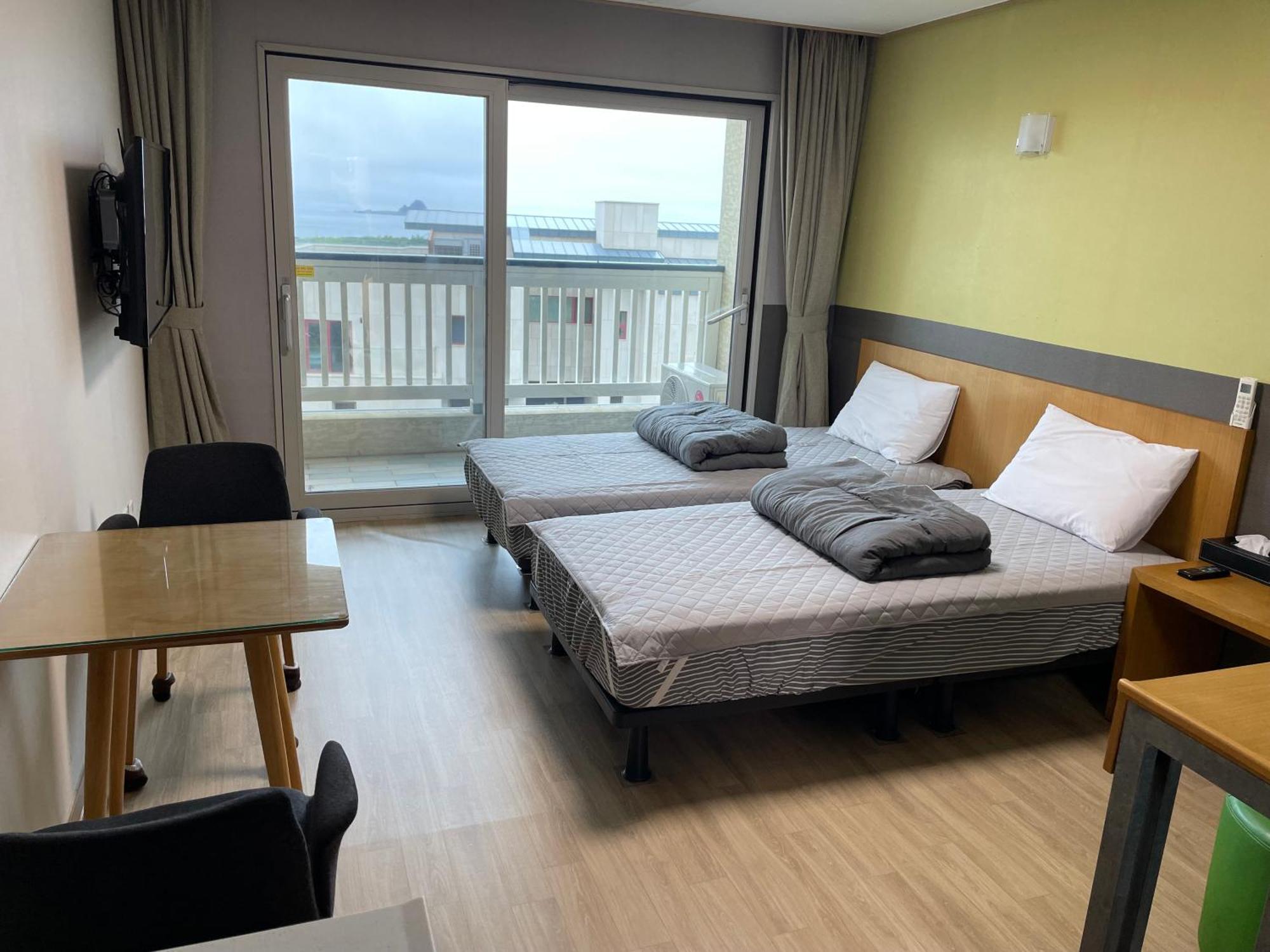 Jeju The Ocean Hill Pension Seogwipo Zewnętrze zdjęcie