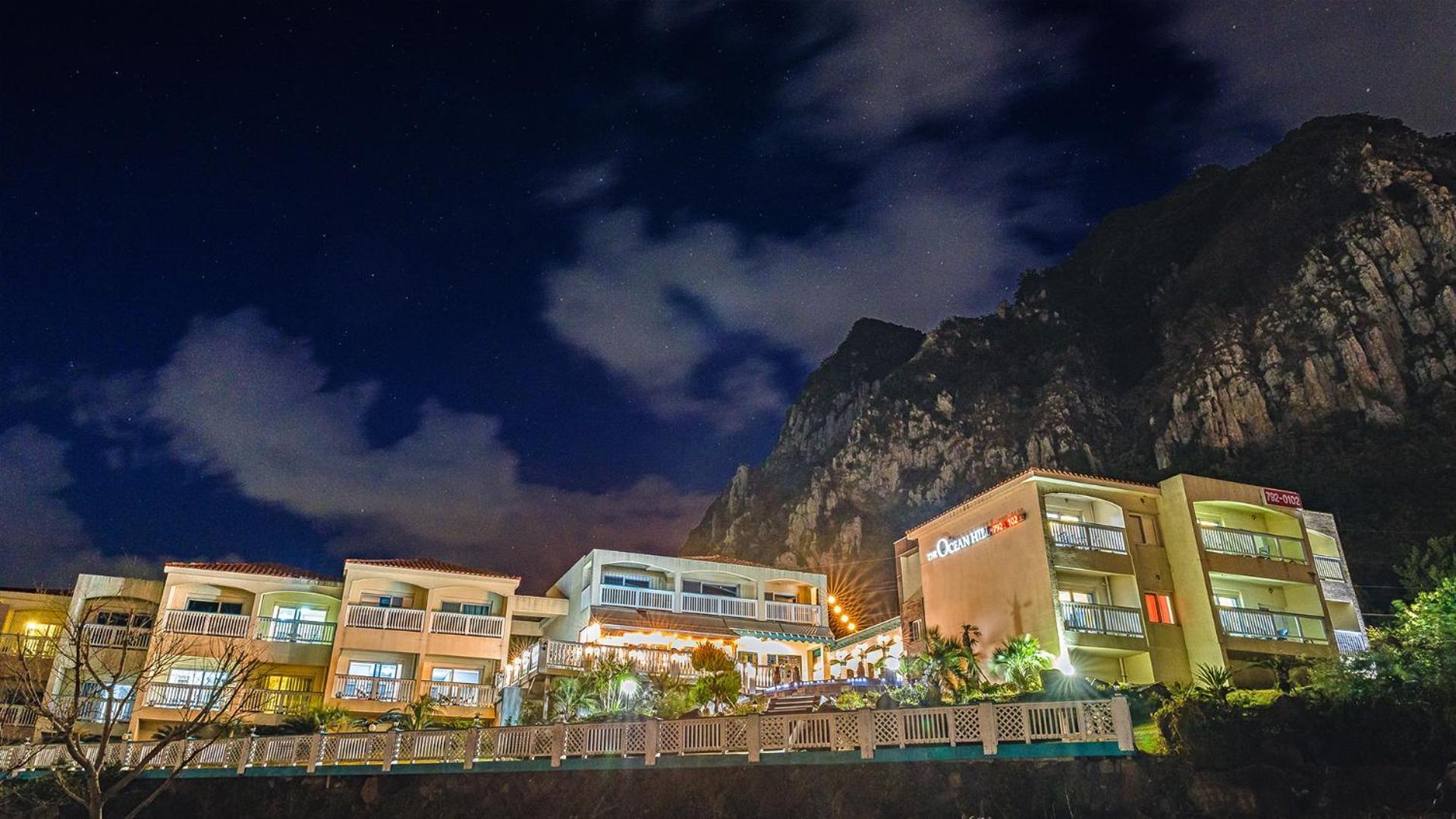 Jeju The Ocean Hill Pension Seogwipo Zewnętrze zdjęcie